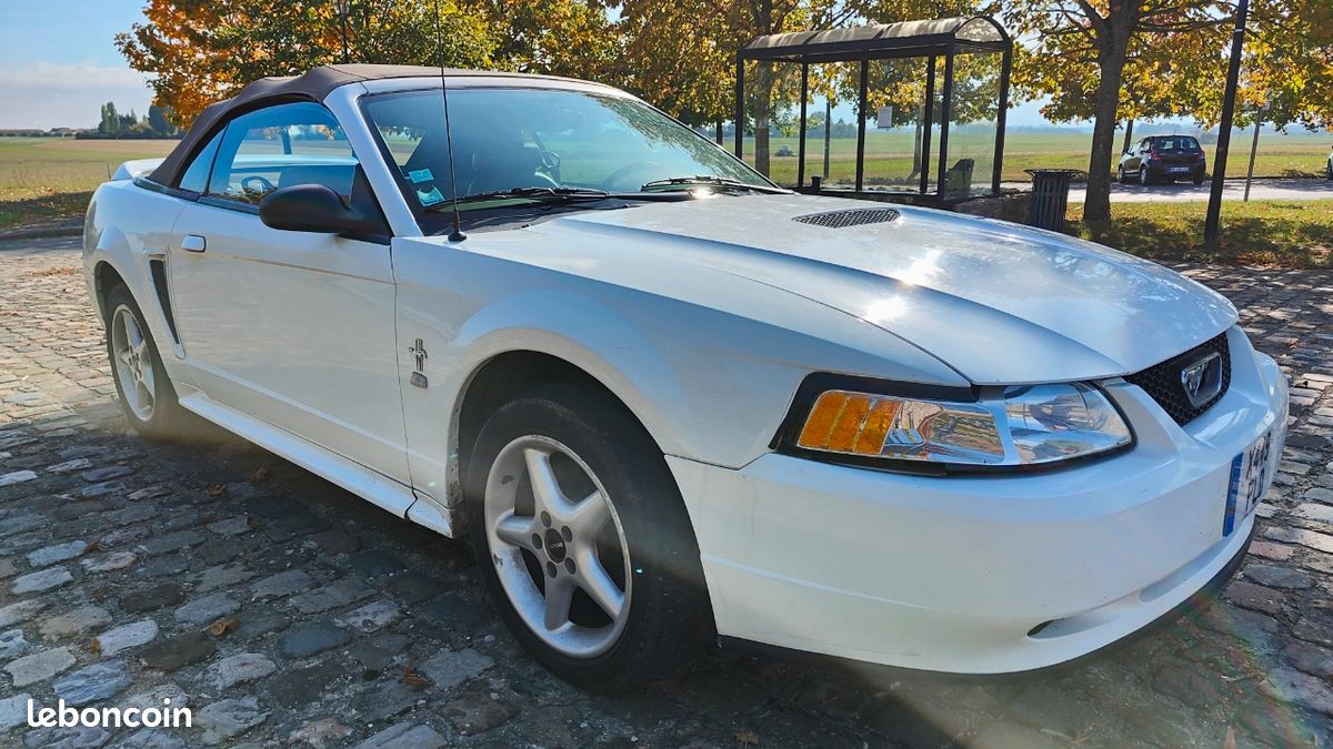 CABRIOLET Mustang GT décapotable 3.8 V6 état clinique, échange possible (image 3)