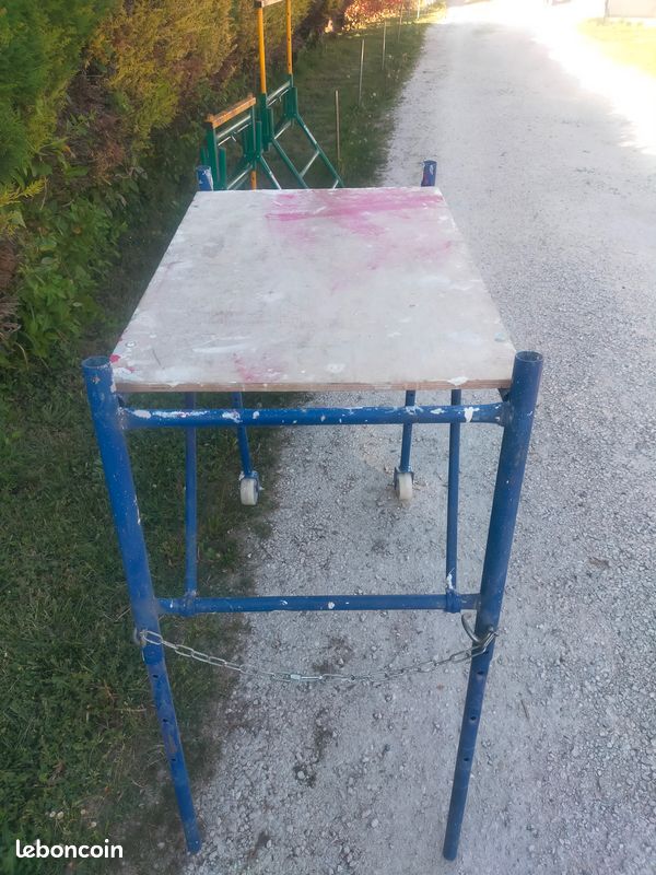 Vend petit échafaudage roulant comabi (image 1)