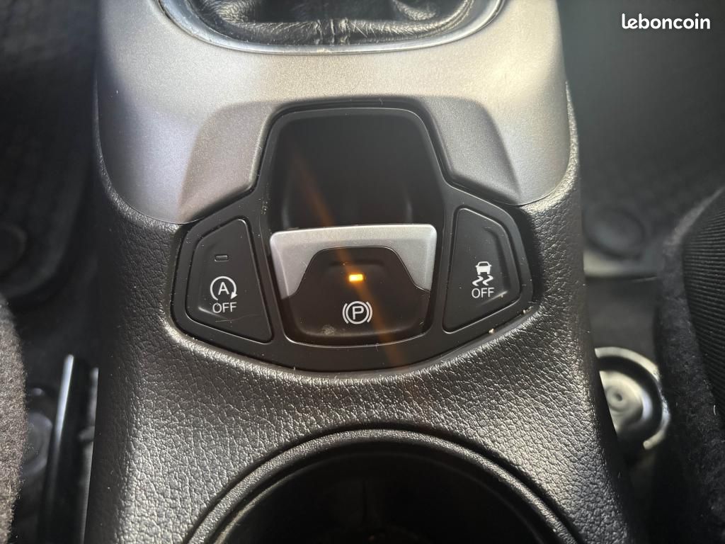 JEEP COMPASS 4x2 1.4 MultiAir 140 S / Toît Ouvrant - CarPlay (image 30)