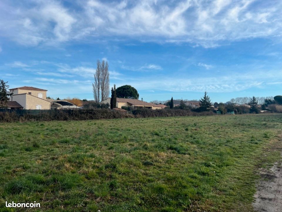 Terrain 370 m² Fontvieille · 169 000 €