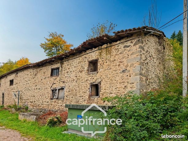 Grange 1 pièce 135 m²