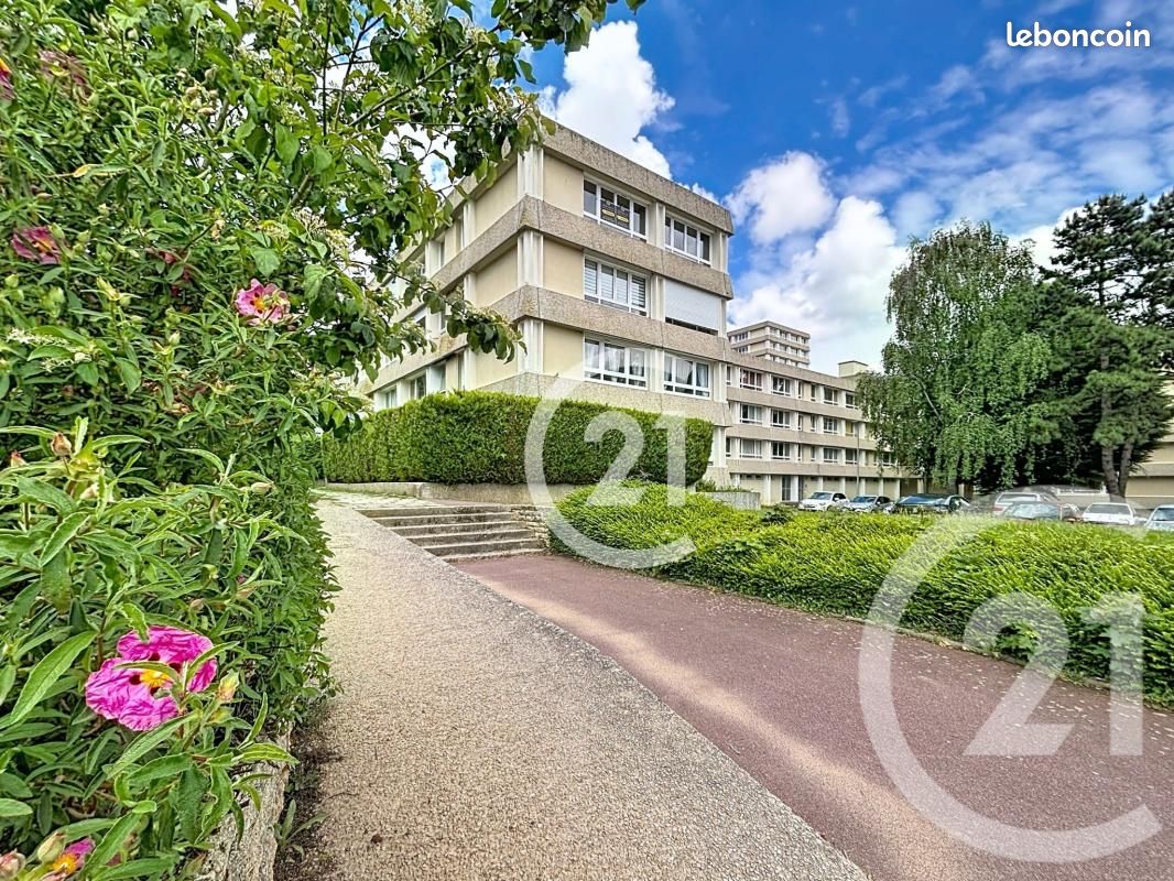 Appartement 2 pièces 52 m² · à Hérouville-Saint-Clair · 52 m² · 88 000 €