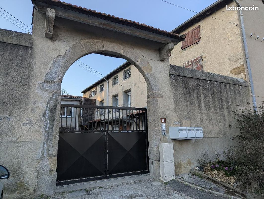 Maison 8 pièces 145 m² · à Saint-Chamond · 145 m² · 260 000 €