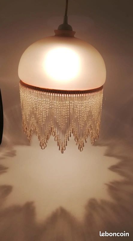 Plafonnier vintage verre dépoli et pampilles - Décoration