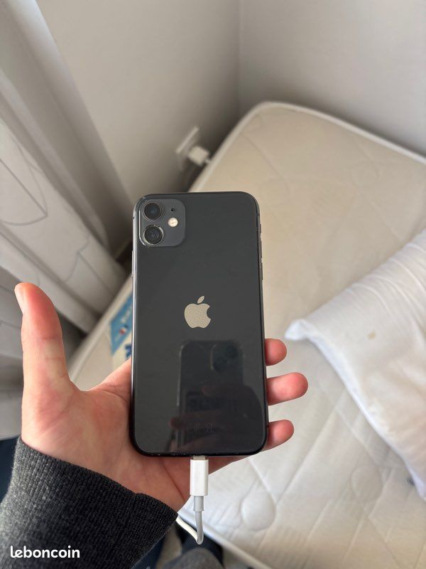 IPhone X (image 3)