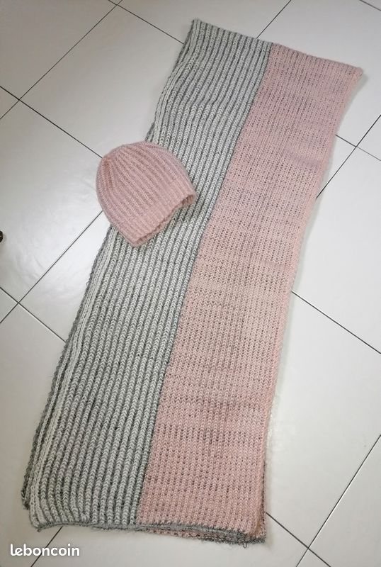 Ensemble écharpe bonnet (image 1)