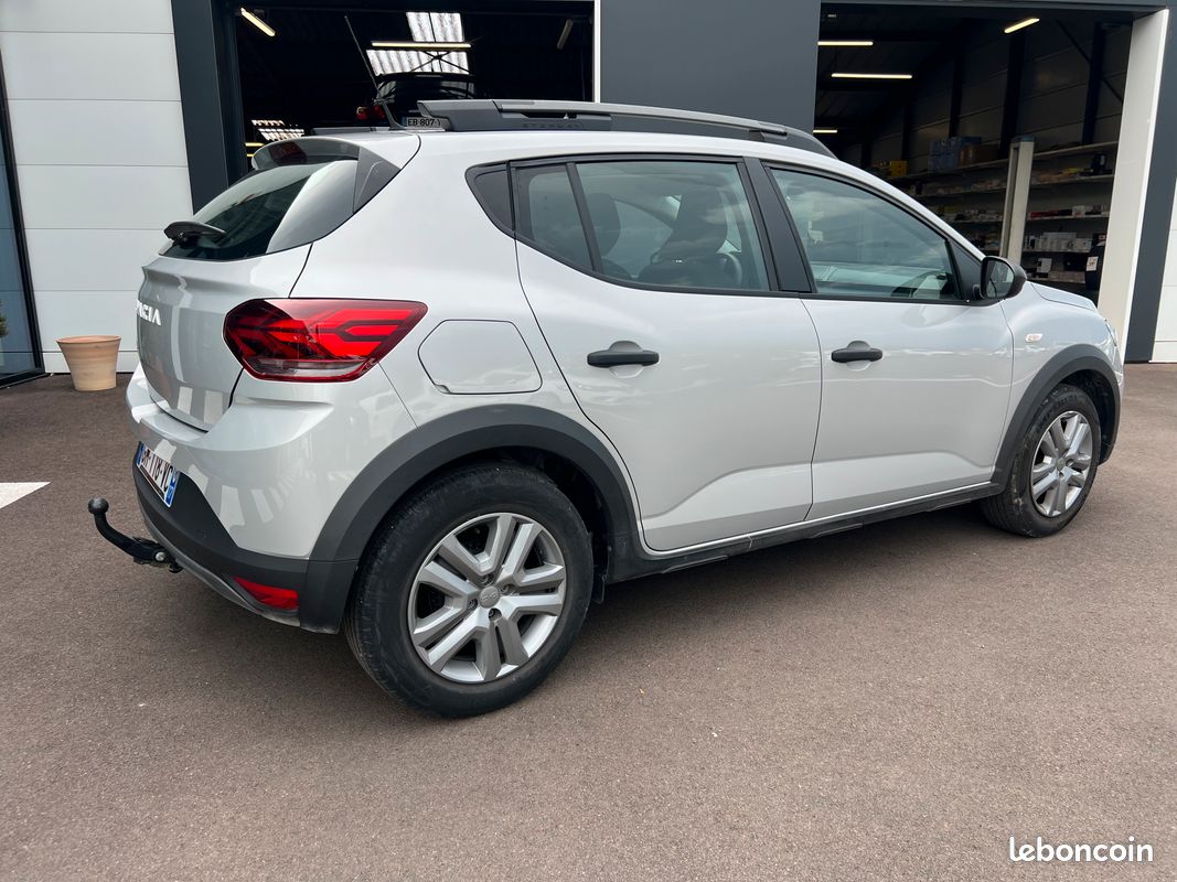 Dacia sandero 1.0 eco-g 100cv stepway ESSENTIEL (image 3)