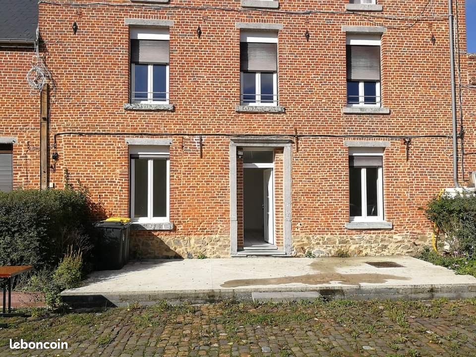 Appartement 5 pièces 96 m² · à Maubeuge · 96 m² · 650 €