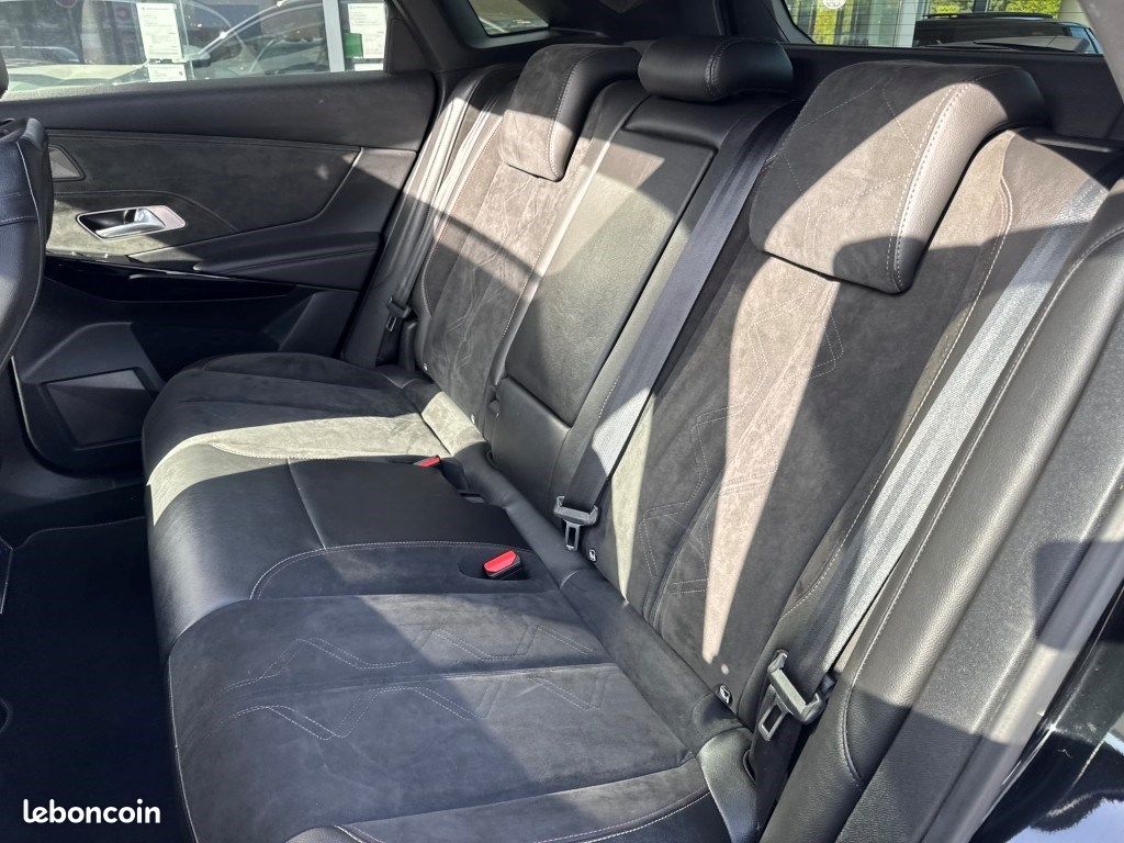 DS 7 Crossback DS7 HYBRIDE 300 E-TENSE EAT8 4X4 Performance Line (image 19)