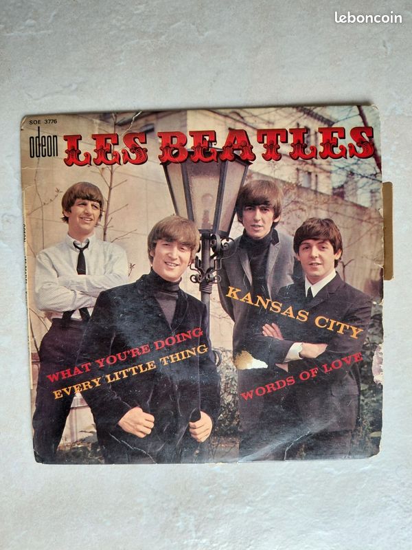 Beatles Lot 7 vinyle 45t vintage années 60 et 70 Pressage France, UK, Belgique etc.. Bon état· (image 2)