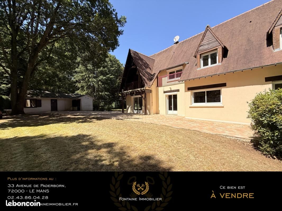 Maison 7 pièces 214 m² · à La Bazoge · 214 m² · 395 200 €
