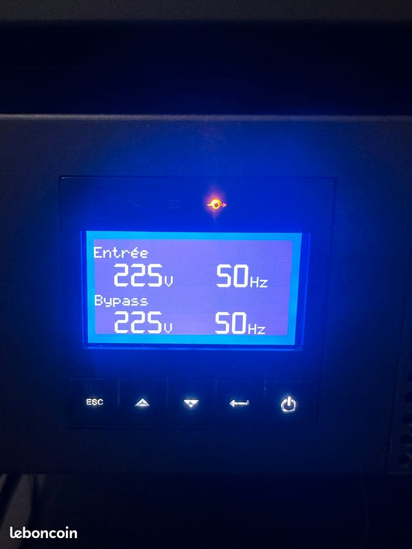 Onduleur EATON 9SX 6000VA + EBM 180V + Carte SNMP - Très bon état (image 3)