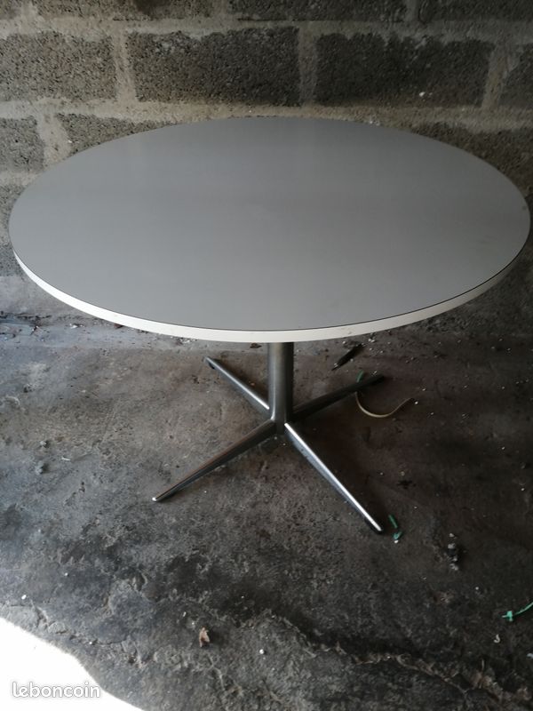 Table laqué blanche (image 1)