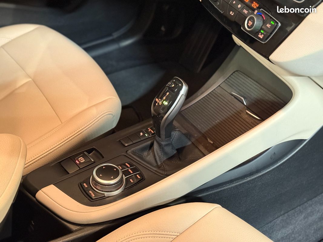 BMW X1 sDrive 18i Business Steptronic 1ère Main / Caméra (image 29)
