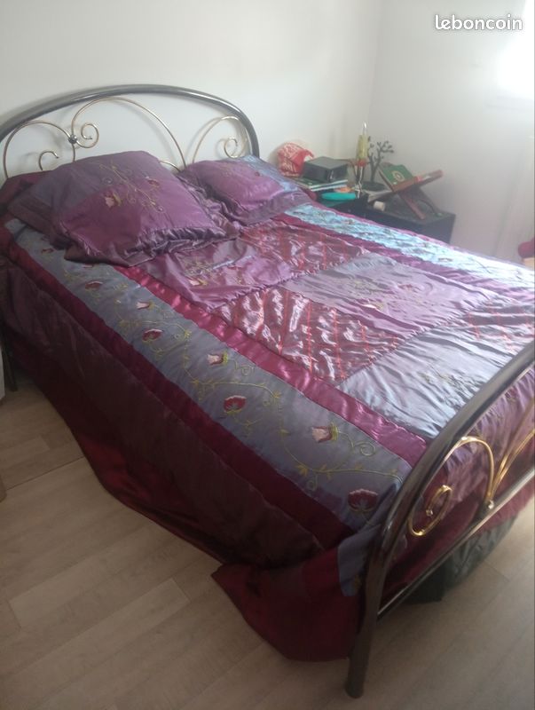 Dessus de lit (image 1)