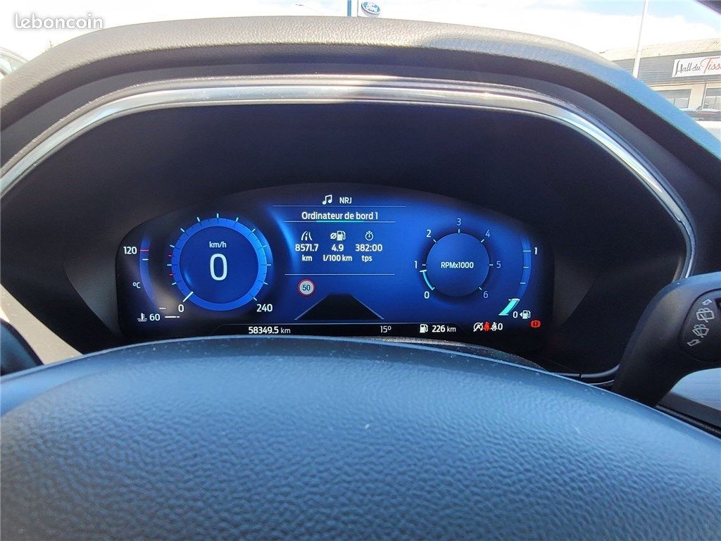 Ford Focus IV 1.5 ECOBLUE 120 S&S Titanium X Business (image 14)