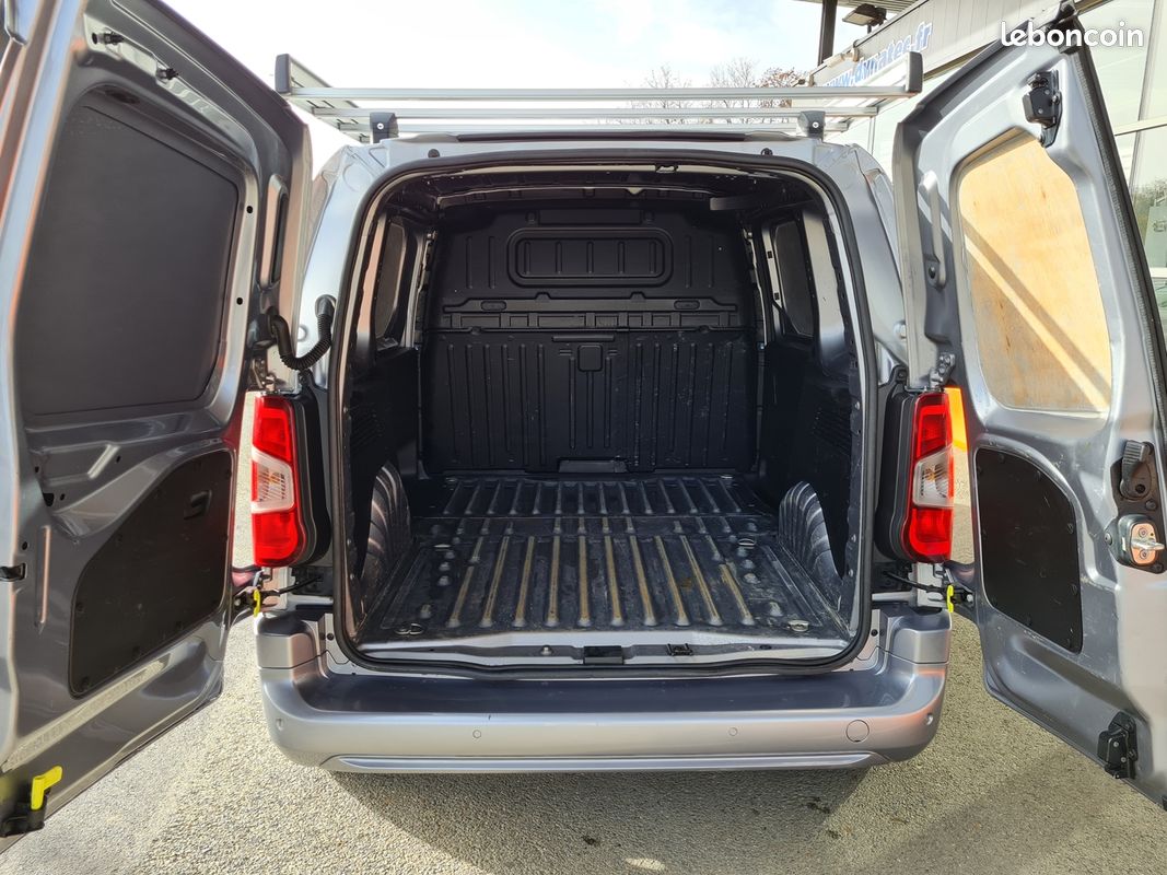 Peugeot PARTNER STANDARD 650KG BLUEHDI 100CH S&S BVM5 ASPHALT (image 2)