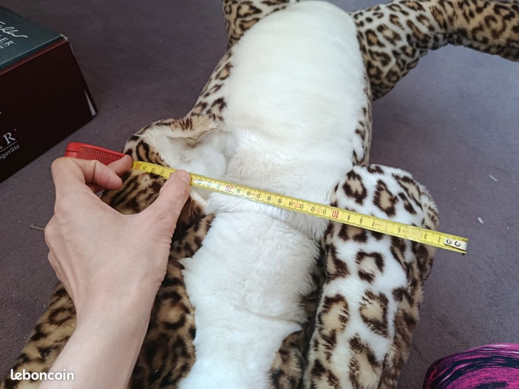 Grosse peluche de panthère (image 2)