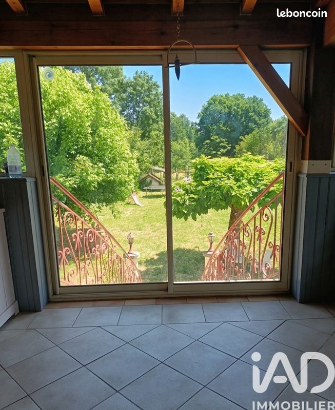 Maison 7 pièces 130 m² · à Saint-Astier · 130 m² · 139 000 €