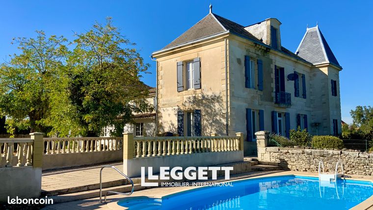 Maison 17 pièces 414 m²