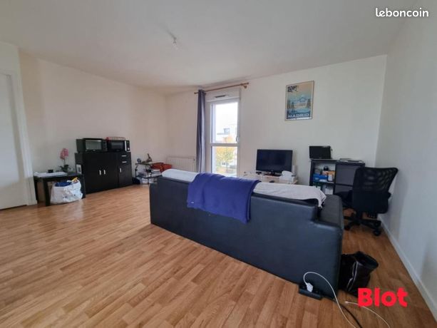 https://img.leboncoin.fr/api/v1/lbcpb1/images/53/56/4d/53564d5bc9d6307267a77c5dc94e8abda93f6ed1.jpg?rule=ad-image
