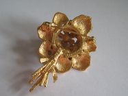 Belle Broche Ancienne – Bouquet De Fleurs Avec Perles – Plaqué Or – Occasion – Vintage