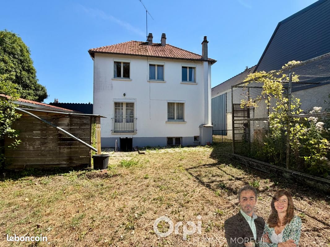Maison 5 pièces 105 m² · à La Faloise · 105 m² · 100 000 €