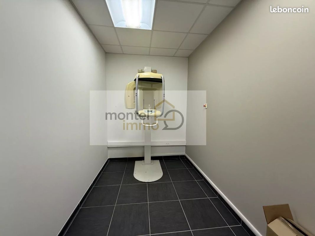 Local 205 m² Sauzet (image 7)