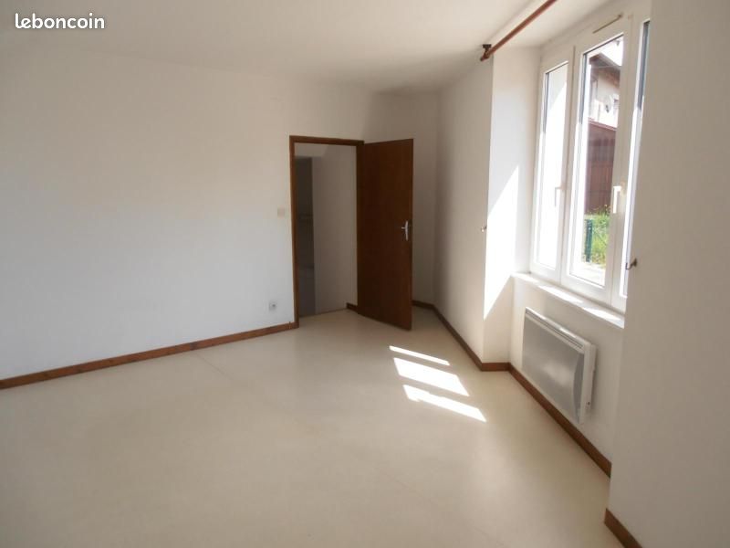 Appartement 1 pièce 29 m² · à Saint-Martin-du-Frêne · 29 m² · 346 €/mois