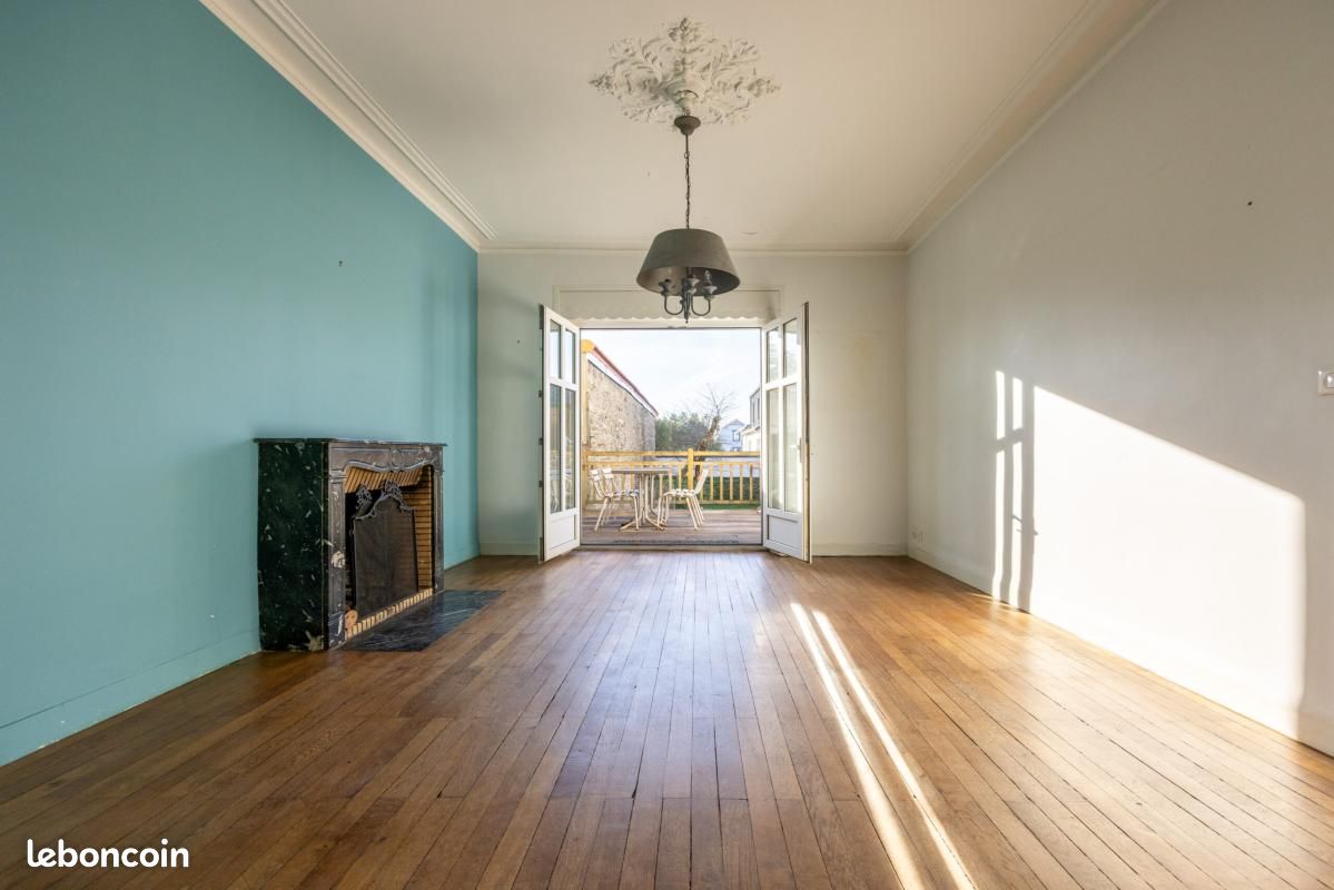 Maison 7 pièces 190 m² · à Nantes · 190 m² · 2 200 €/mois