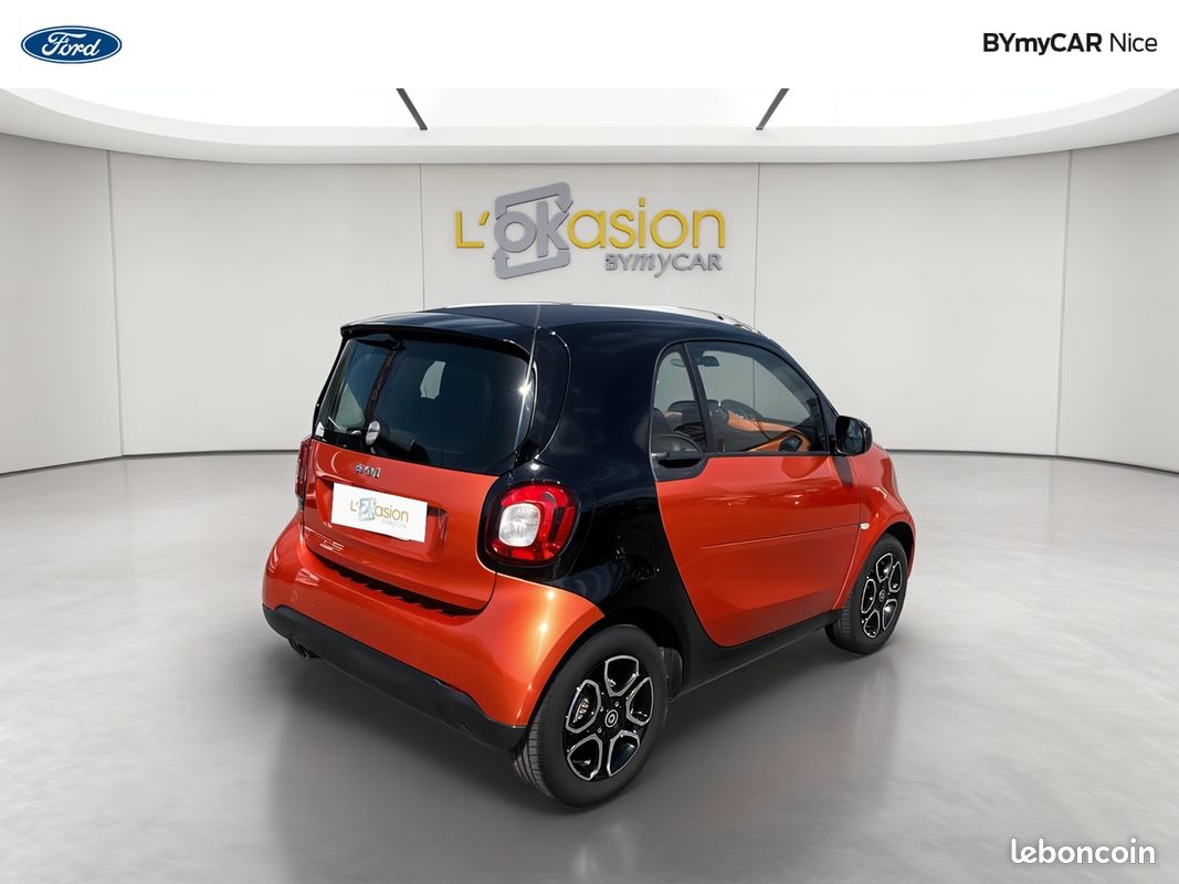 SMART Fortwo Coupé 1.0 71 ch S&S BA6 Passion (image 5)