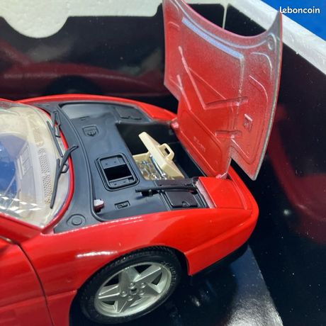 Ferrari 348 TB 1/18 Burago 1989 - Modèle Réduit Rouge, Occasion, Sans Boîte.