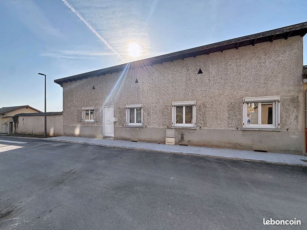 Maison 4 pièces 90 m² · à Meximieux · 90 m² · 185 000 €