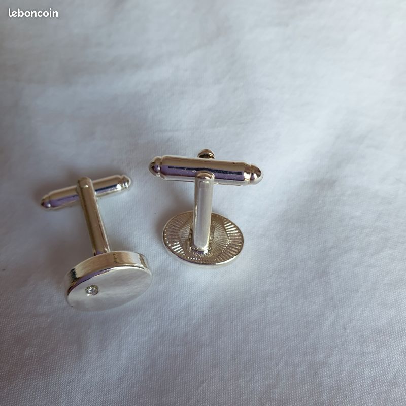 Paire De Boutons De Manchettes Occasion - Modèle Vintage, Sans Marque