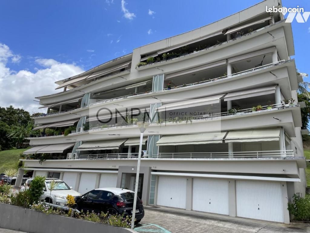 Appartement 3 pièces 76 m² · à Fort-de-France · 76 m² · 390 000 €