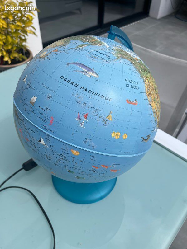Globe lumineux (image 3)