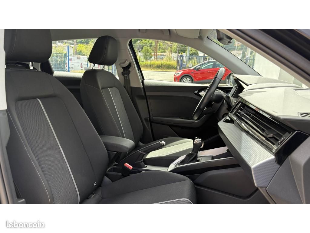 AUDI A1 Sportback - 1.0 30 TFSI 116ch Boite Auto Business line / Garantie 12 mois / Pneus AV neufs (image 10)