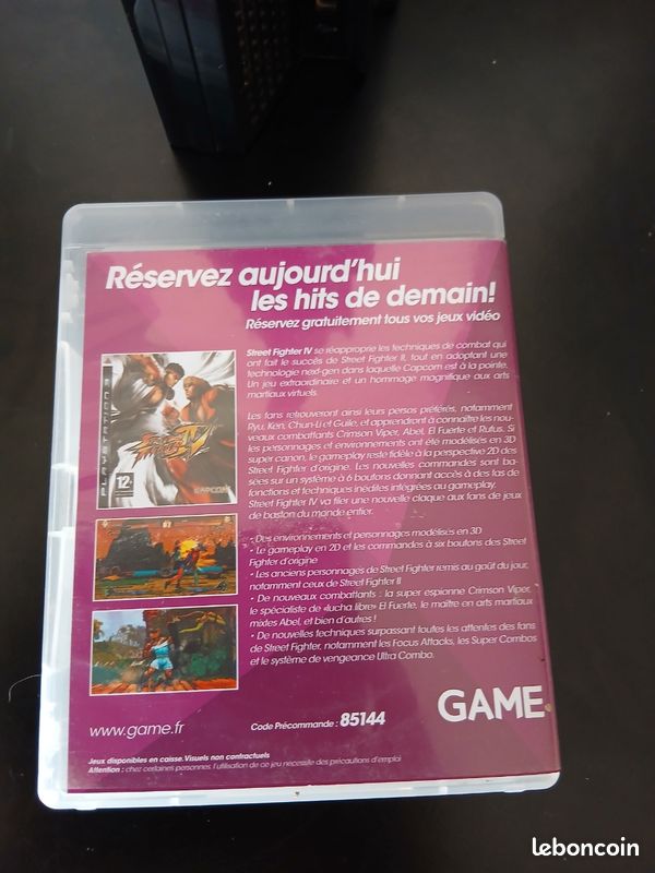 Ps3 fat avec un jeu et une manette (image 11)