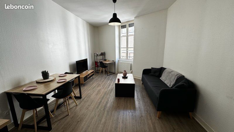 Appartement 2 pièces 40 m² · à Oullins-Pierre-Bénite · 40 m² · 880 €