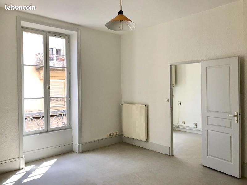 Appartement 1 pièce 31 m² · à Villefranche-sur-Saône · 31 m² · 376 €