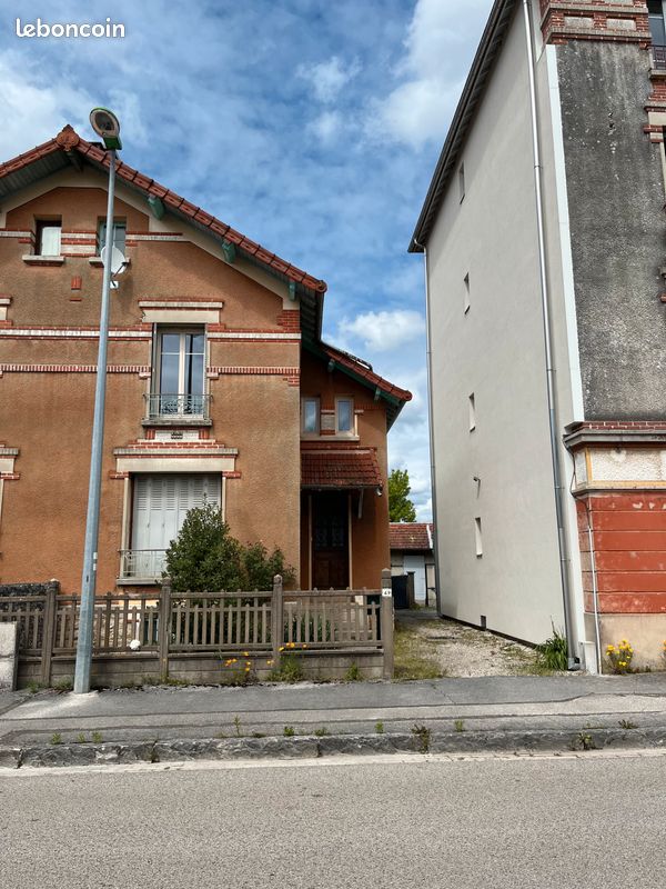 Maison 3 pièces 70 m² · à Champagnole · 70 m² · 110 000 €