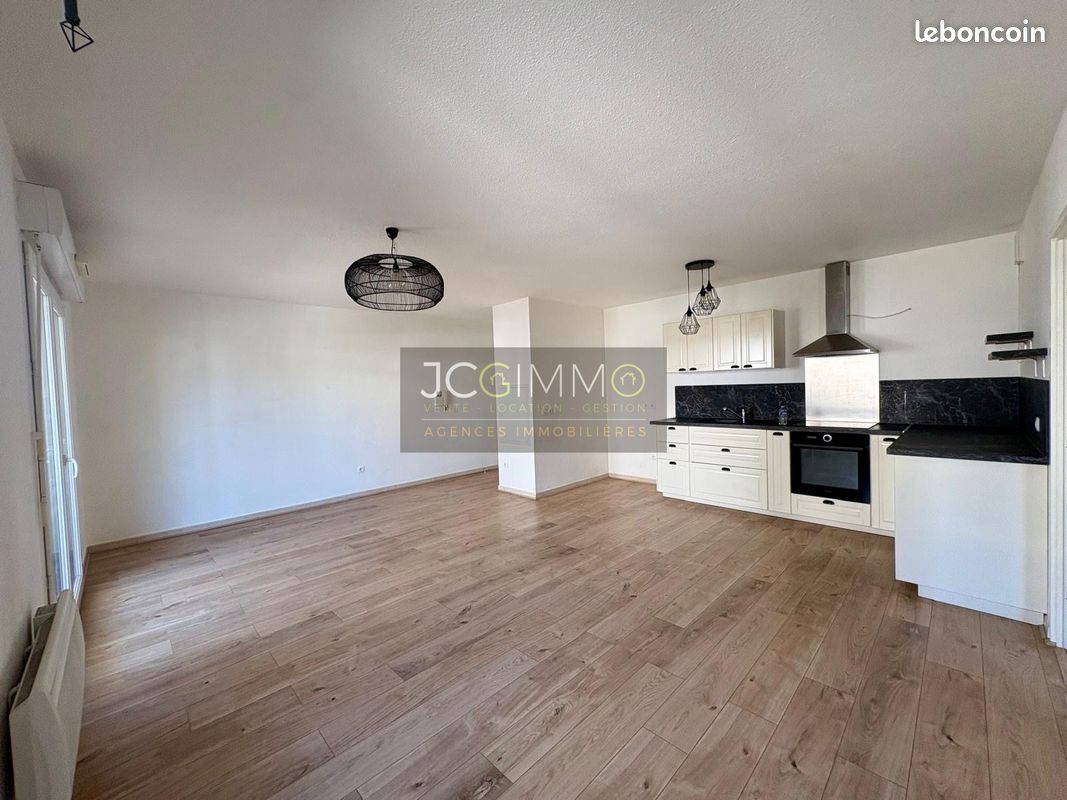 Appartement 2 pièces 47 m² · à Solliès-Pont · 47 m² · 800 €