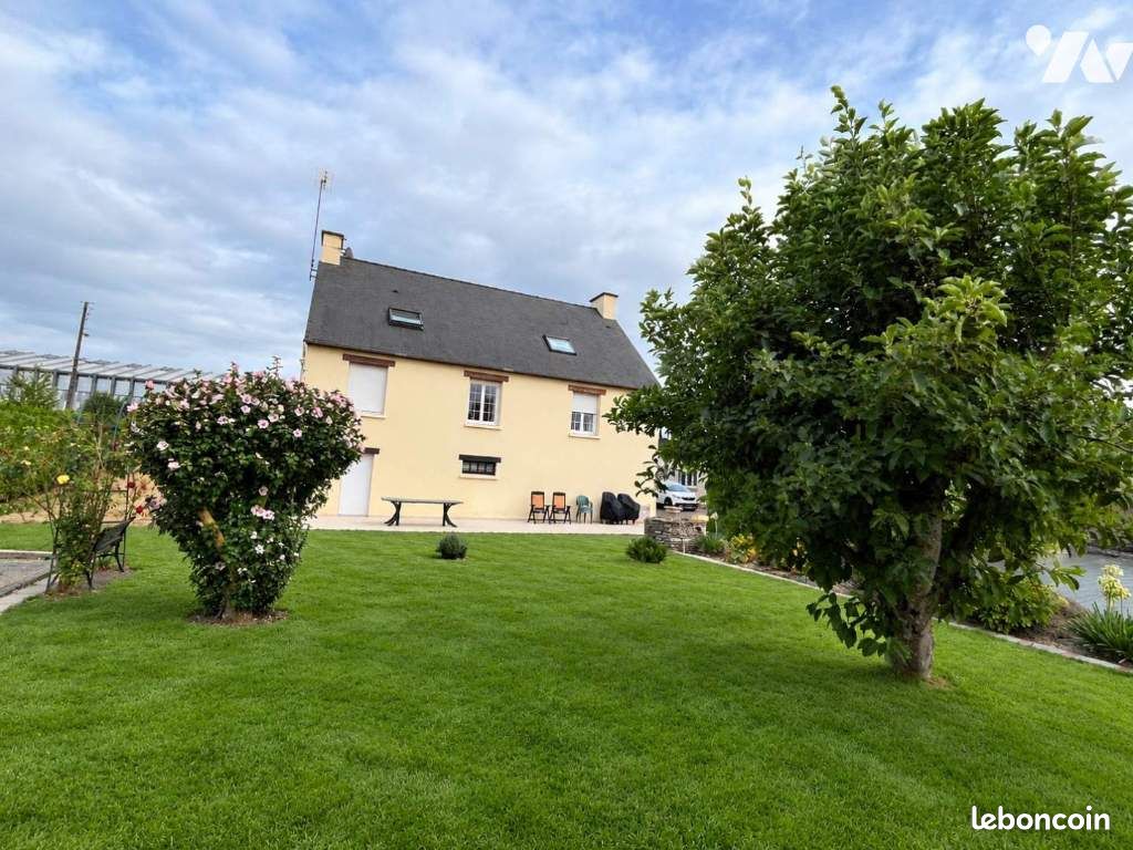 Maison 7 pièces 182 m² · à Ducey-les Chéris · 182 m² · 294 450 €