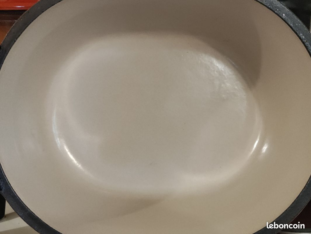 Le Creuset Cocotte Ovale 27cm en Fonte Émaillée VINTAGE (image 4)