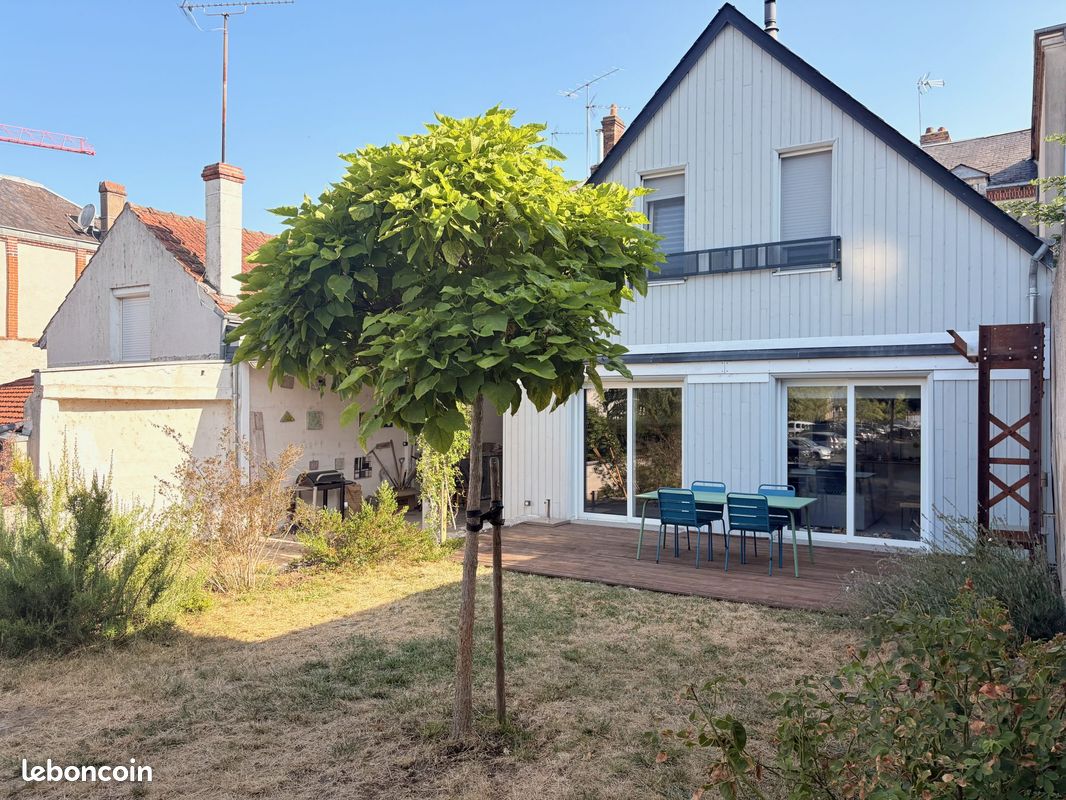 Maison 3 pièces 85 m² · à Saint-Jean-le-Blanc · 85 m² · 284 900 €