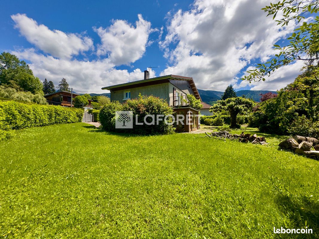 Maison 8 pièces 182 m² · à Saint-Martin-d'Uriage · 182 m² · 530 000 €
