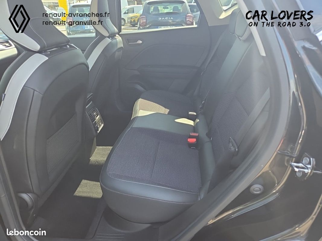 RENAULT Captur TCe 90 Techno (image 26)