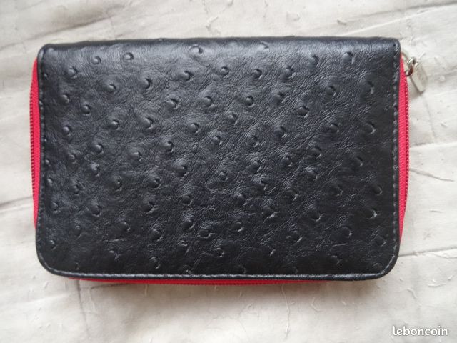 Portefeuille Ancien Noir En Similicuir - Occasion En Très Bon état