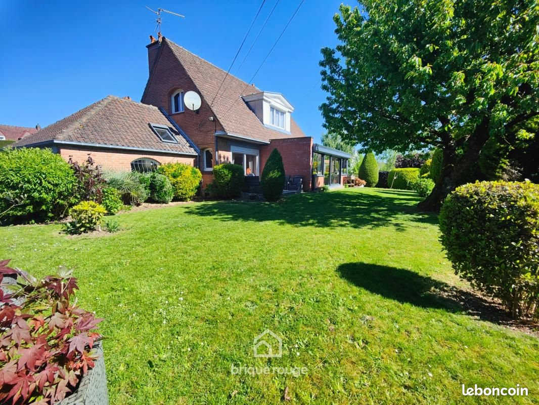 Maison 6 pièces 180 m² · à Faches-Thumesnil · 180 m² · 599 000 €