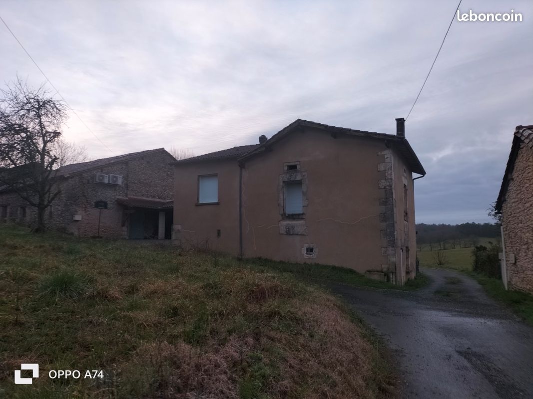 Maison 4 pièces 100 m² · à Biras · 100 m² · 110 000 €